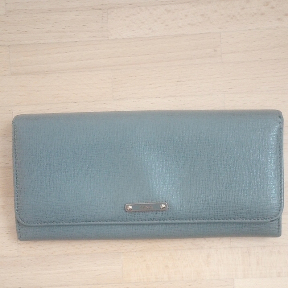 EUC Fendi Vitello Elite Continental Wallet